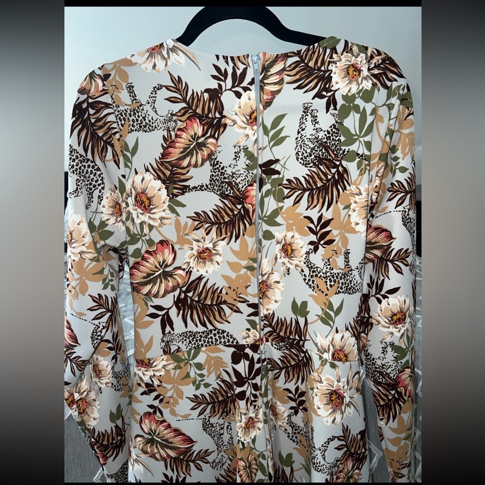 New Tropical Print Long Sleeve Romper Size 2X - Picture 9 of 9
